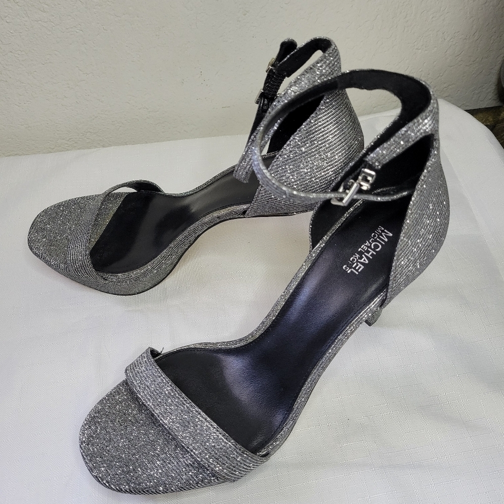 Michael Kors Glittering Silver Heels Size 8.5 - Picture 5 of 11